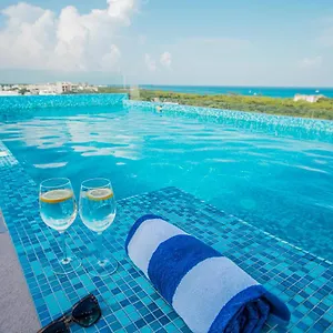  Apartment With Ocean View Pool In Av 10 & 60 Street Mexiko